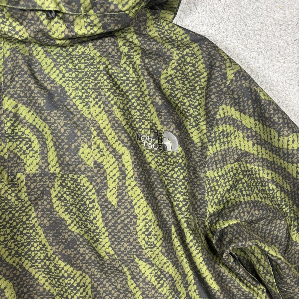 The North Face Mens Green Snakeskin Print Hooded Shell Jacket Size M 1843